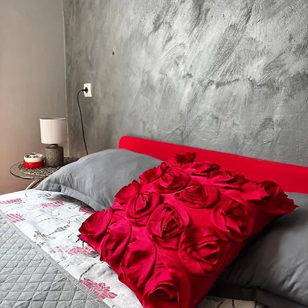 Esra Mostar
