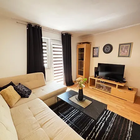 Esra Apartment