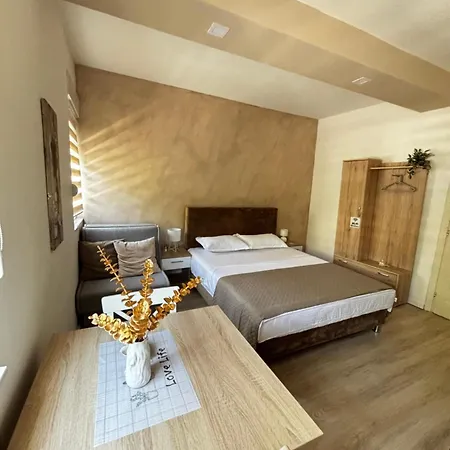 Esra Apartment